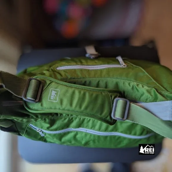 REI CO Duffle Bag: Bold Basil Green, *SOLD* - Picture 3 of 16